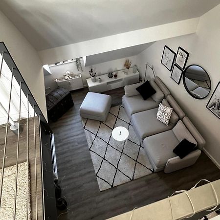 Moderne Galeriewohnung Mit Balkon Und Stellplatz Am Wenigemarkt Ерфурт Екстериор снимка