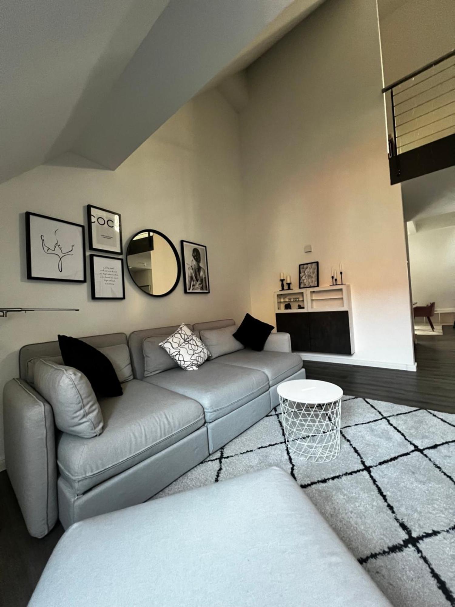Moderne Galeriewohnung Mit Balkon Und Stellplatz Am Wenigemarkt Ерфурт Екстериор снимка
