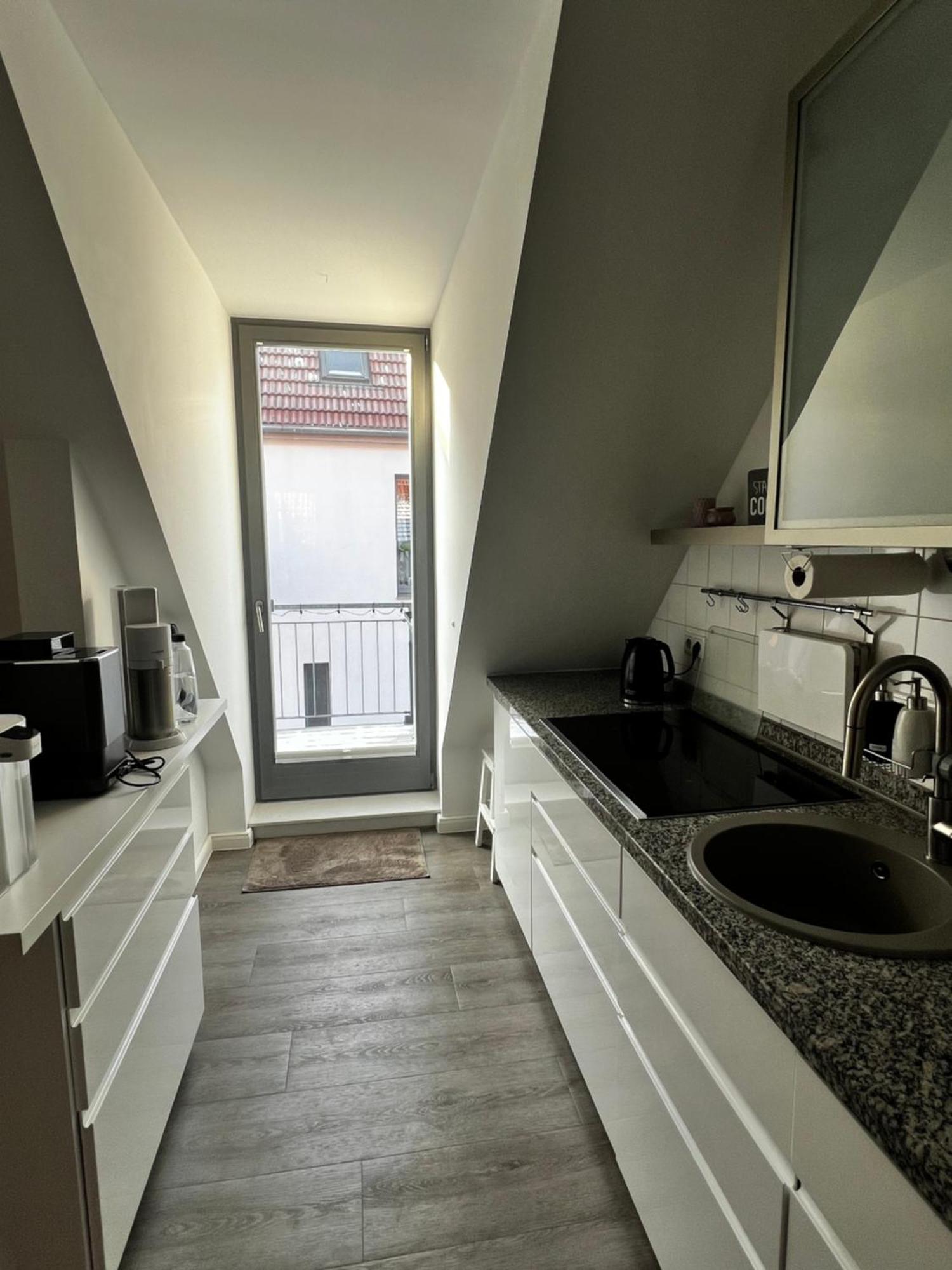 Moderne Galeriewohnung Mit Balkon Und Stellplatz Am Wenigemarkt Ерфурт Екстериор снимка