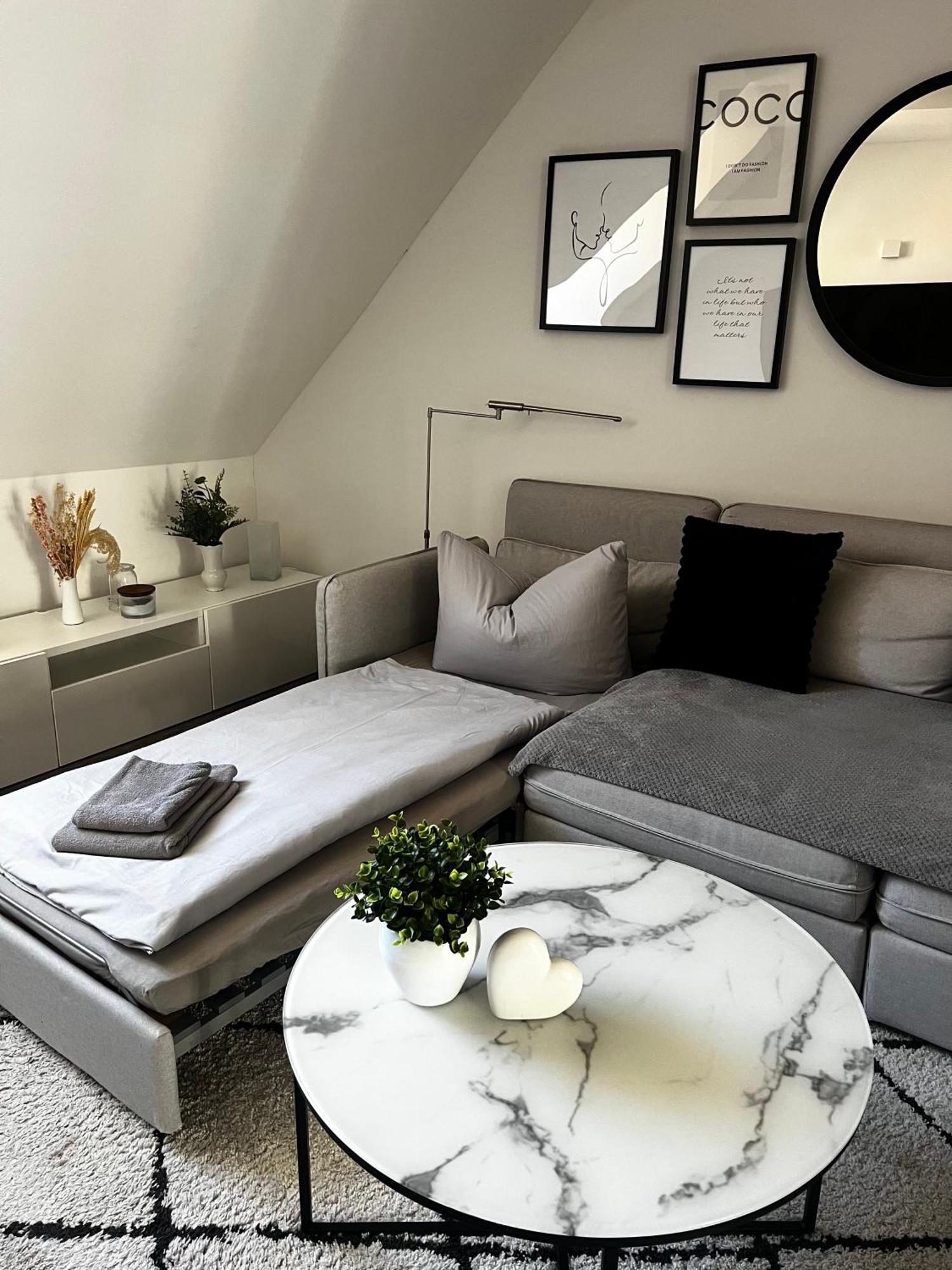 Moderne Galeriewohnung Mit Balkon Und Stellplatz Am Wenigemarkt Ерфурт Екстериор снимка